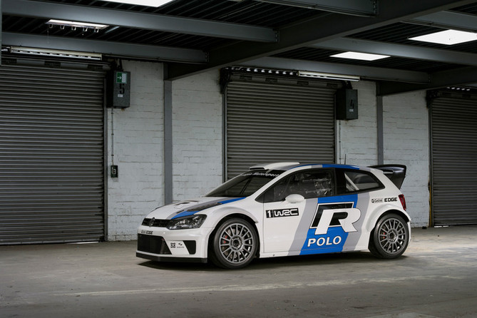 Carlos Sainz Working Closely with Volkswagen to Develop WRC Car Carlos Sainz Working Closely with Volkswagen to Develop WRC Car