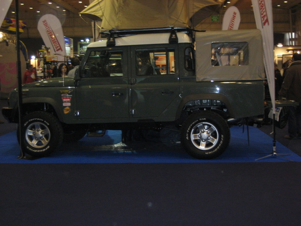 Land Rover Defender Soft Top 90 Td4 E Land Rover Defender Soft Top 90 Td4 E