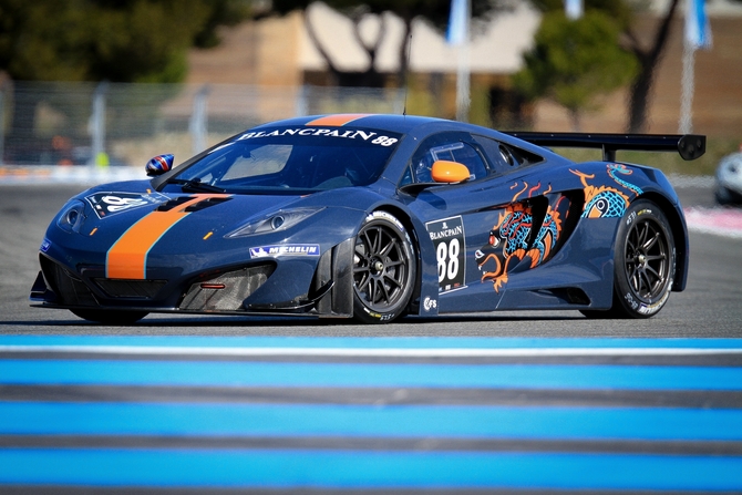 25 McLaren MP4-12C GT3 Cars Ready to Race Throughout Europe 25 McLaren MP4-12C GT3 Cars Ready to Race Throughout Europe