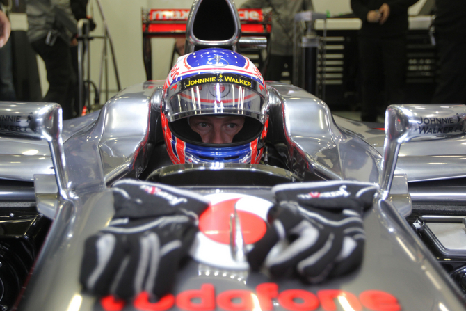 Primeira pole position de Button com a McLaren Primeira pole position de Button com a McLaren