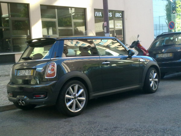 MINI (BMW) MINI Cooper S Roadster MINI (BMW) MINI Cooper S Roadster