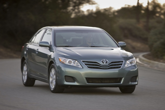 Toyota Camry LE V6 6-Spd AT Toyota Camry LE V6 6-Spd AT