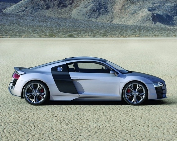 Audi R8 V12 TDi Audi R8 V12 TDi