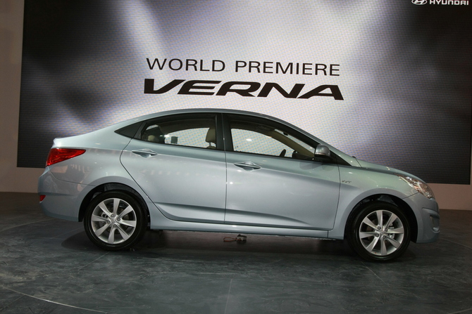 Hyundai Verna 1.4L DOHC AT Hyundai Verna 1.4L DOHC AT