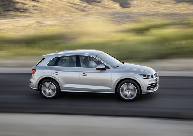 Audi Q5 3.0 TFSI quattro tiptronic Audi Q5 3.0 TFSI quattro tiptronic