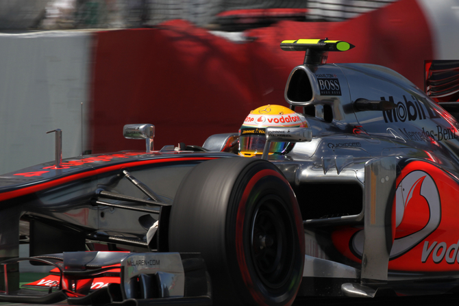 Hamilton tornou-se no sétimo piloto, em sete provas, a vencer uma corrida na temporada de 2012 da Fórmula 1 Hamilton tornou-se no sétimo piloto, em sete provas, a vencer uma corrida na temporada de 2012 da Fórmula 1