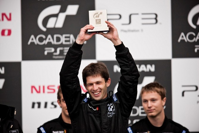 Faísca foi o primeiro piloto português a vencer o GT Academy Faísca foi o primeiro piloto português a vencer o GT Academy