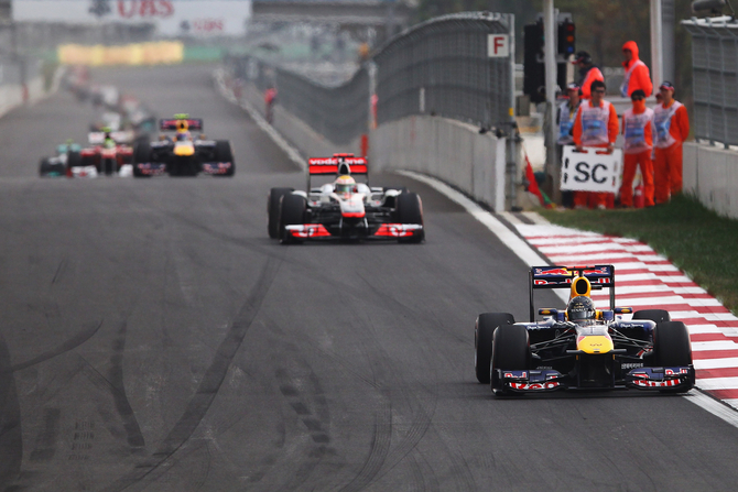 Vettel retunrs to wins and hands title to Red Bull Vettel retunrs to wins and hands title to Red Bull