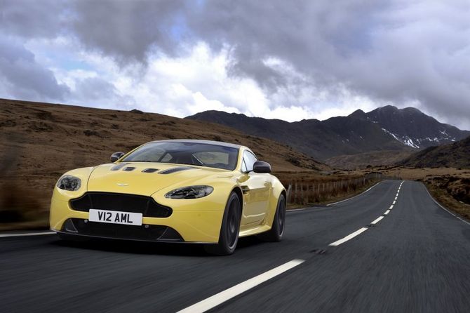 Aston Martin V12 Vantage S Aston Martin V12 Vantage S