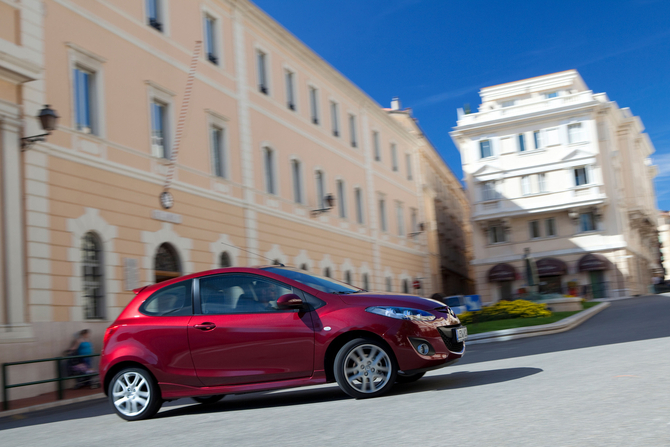 Mazda 2 MZR 1.3 Sport 84 Mazda 2 MZR 1.3 Sport 84
