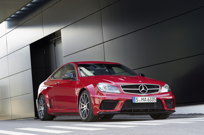Mercedes Will Debut Four New AMG Models to the US at the LA Auto Show Mercedes Will Debut Four New AMG Models to the US at the LA Auto Show