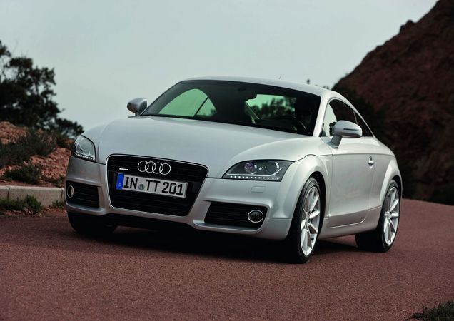 Audi TT Coupe 1.8 TFSI Sport Audi TT Coupe 1.8 TFSI Sport