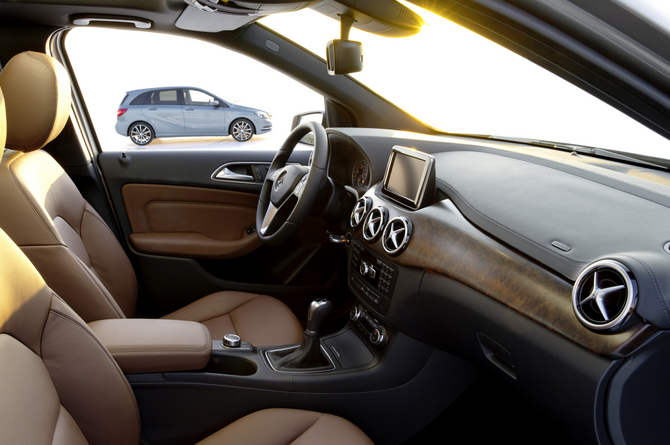 Full Reveal of New B-Class Ahead of Frankfurt Full Reveal of New B-Class Ahead of Frankfurt