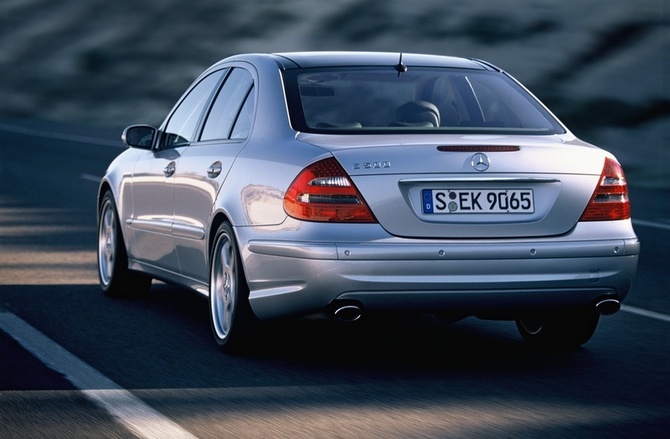 Mercedes-Benz E 500 Mercedes-Benz E 500
