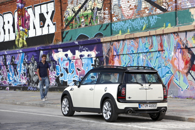 MINI (BMW) Mini Clubman Cooper S 184 hp Auto MINI (BMW) Mini Clubman Cooper S 184 hp Auto
