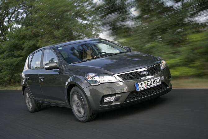 Kia cee'd 1.6 CRDi 115 ISG Vision Kia cee'd 1.6 CRDi 115 ISG Vision