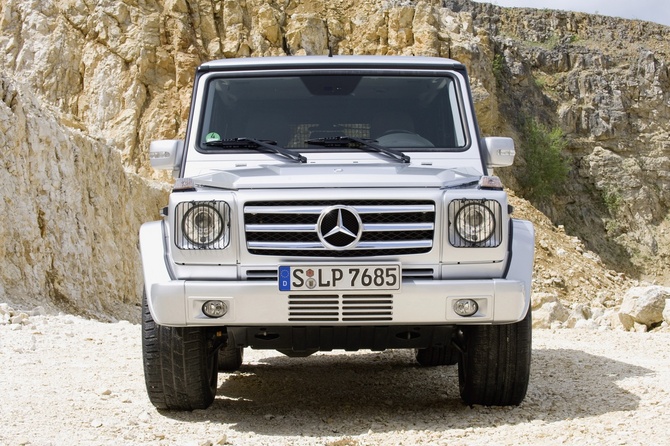Mercedes-Benz G55 AMG 4WD Mercedes-Benz G55 AMG 4WD
