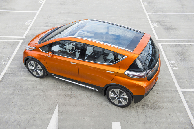 The SUV also includes some active aerodynamics technologies, such as the ventilated rear fenders The SUV also includes some active aerodynamics technologies, such as the ventilated rear fenders