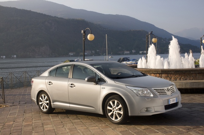 Toyota Avensis Sedan 2.2 D-4D 150 Sol Toyota Avensis Sedan 2.2 D-4D 150 Sol
