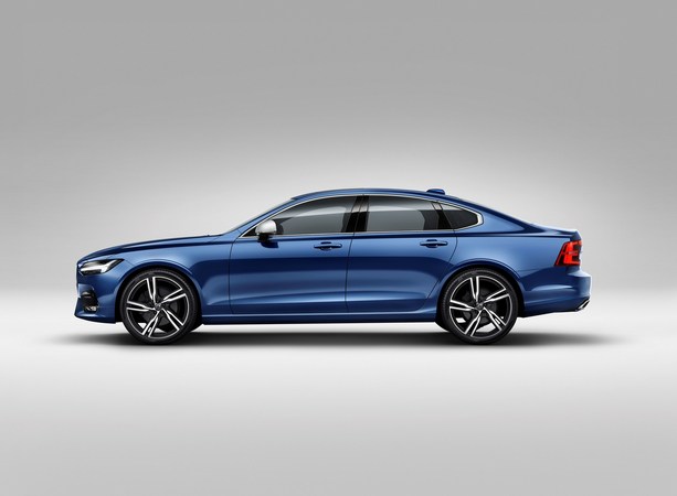 Volvo S90 D4 R-Design Geartronic Volvo S90 D4 R-Design Geartronic