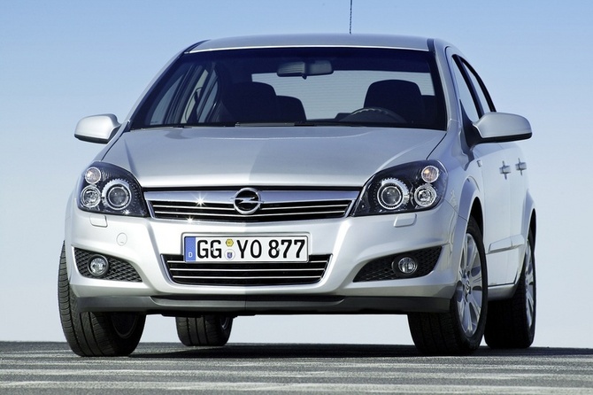 Opel Astra Sedan 1.8 Opel Astra Sedan 1.8