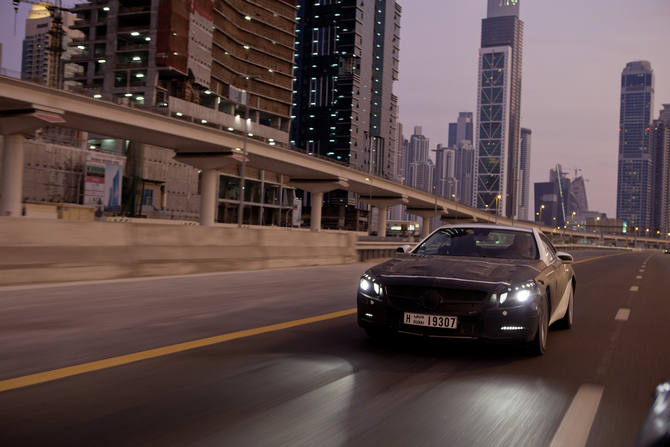 Mercedes Teases Next-Gen SL by Showing Off Its Features Mercedes Teases Next-Gen SL by Showing Off Its Features