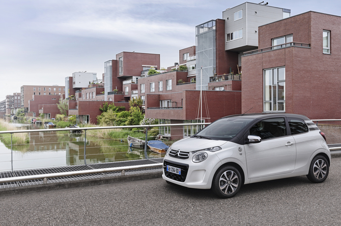 Citroën C1 Airscape 1.0 VTi CVM Shine Citroën C1 Airscape 1.0 VTi CVM Shine