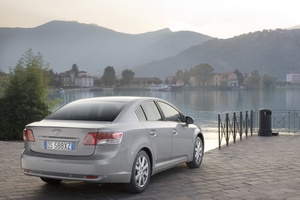 Toyota Avensis Sedan 2.2 D-4D 180 D-CAT Premium
