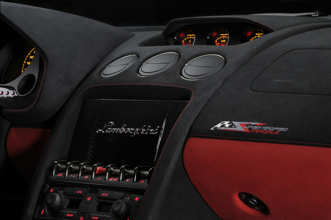 *Updating* Gallardo LP 570-4 Super Trofeo Stradale unveiled at Frankfurt Motor Show *Updating* Gallardo LP 570-4 Super Trofeo Stradale unveiled at Frankfurt Motor Show
