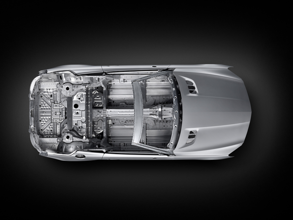 Mercedes Teases Next-Gen SL by Showing Off Its Features Mercedes Teases Next-Gen SL by Showing Off Its Features