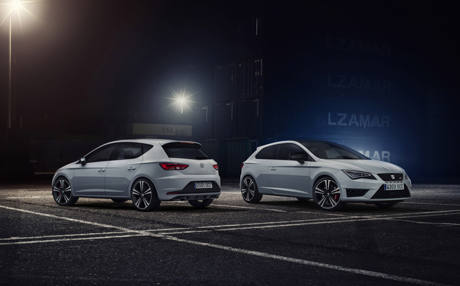 O Leon Cupra está disponível com duas potências diferentes e nas variantes de três e cinco portas O Leon Cupra está disponível com duas potências diferentes e nas variantes de três e cinco portas