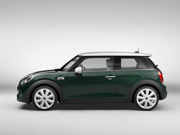 MINI (BMW) Cooper SD Automatic MINI (BMW) Cooper SD Automatic
