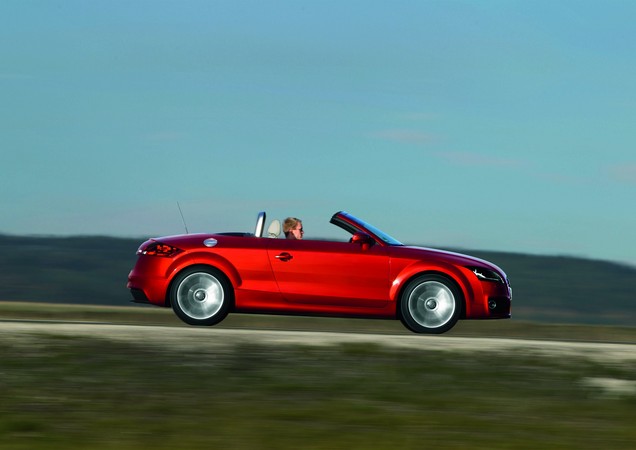 Audi TT Roadster 2.0 TFSI 211 Sport Audi TT Roadster 2.0 TFSI 211 Sport