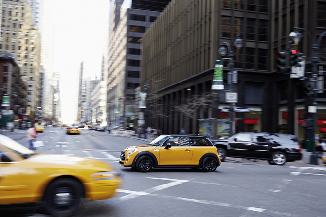 MINI (BMW) One MINI (BMW) One