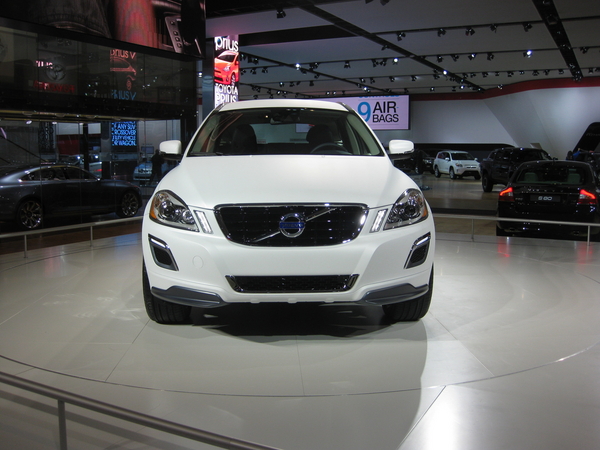 Volvo XC60 Plug-In Hybrid Concept Volvo XC60 Plug-In Hybrid Concept