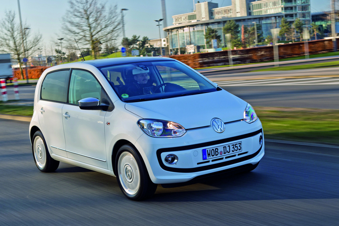 Volkswagen up! 1.0 white up! four-door Volkswagen up! 1.0 white up! four-door
