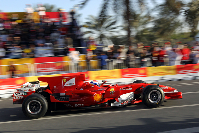 Ferrari Rockets Through Doha, Qatar, to Open Qatar Motor Show Ferrari Rockets Through Doha, Qatar, to Open Qatar Motor Show