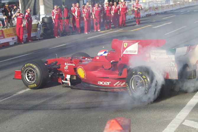 Ferrari Rockets Through Doha, Qatar, to Open Qatar Motor Show Ferrari Rockets Through Doha, Qatar, to Open Qatar Motor Show