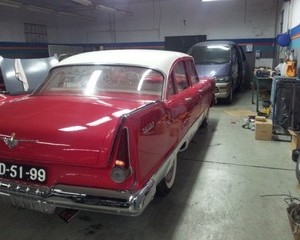 Plymouth Savoy