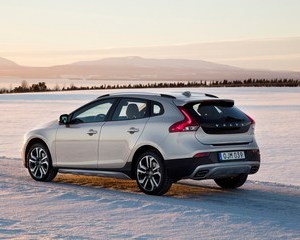 V40 Cross Country D2 Pro