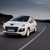 Peugeot 3008 Crossover 1.6 e-HDi EGC Active vs Peugeot 3008 2.0 HDi FAP Hybrid4 104g