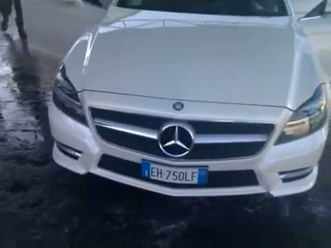 Dumbass washing brand new Mercedes CLS